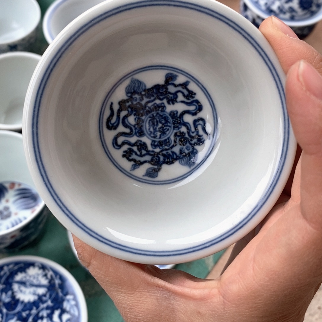 思****瓷片景德镇手绘青花压手杯