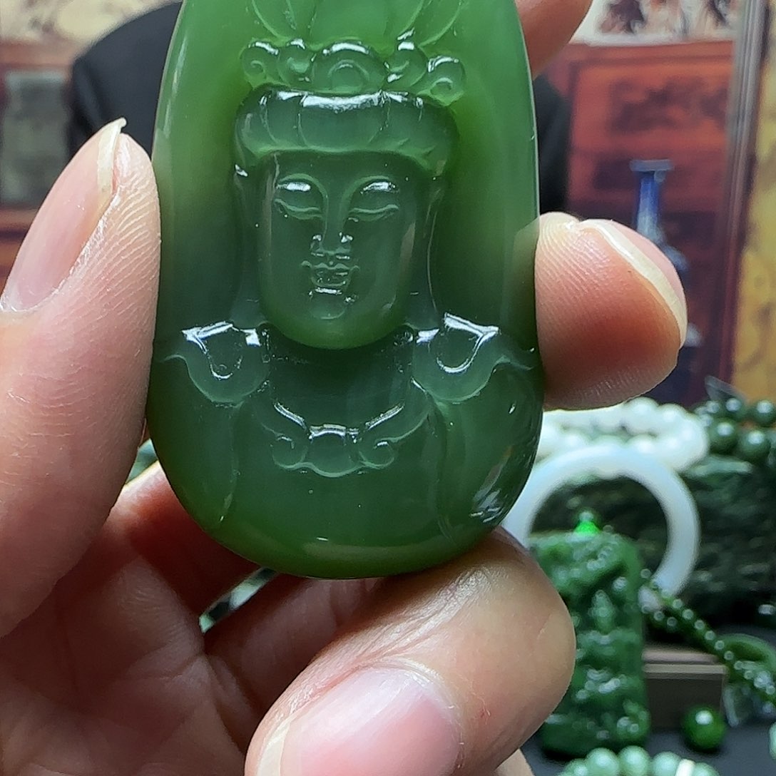 和田玉吊坠未镶嵌