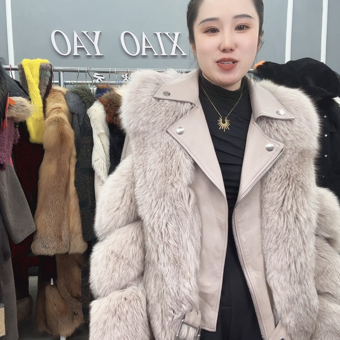 姚小妖家高端皮草