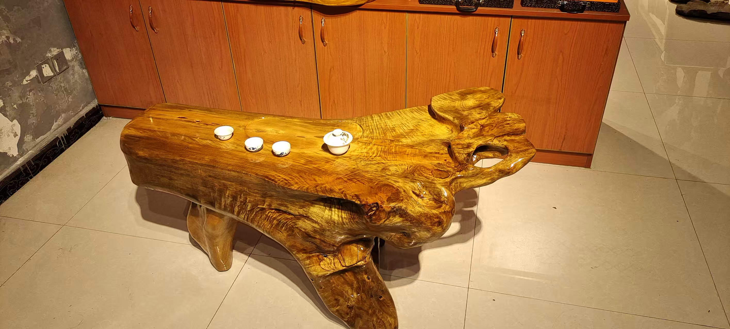 根雕茶桌雕刻艺术图案