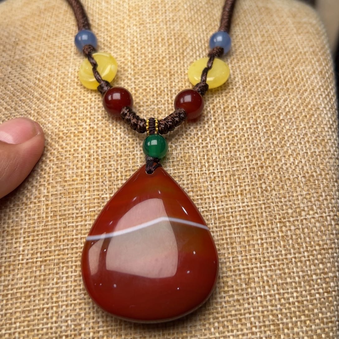 玛瑙/玉髓颈饰未镶嵌