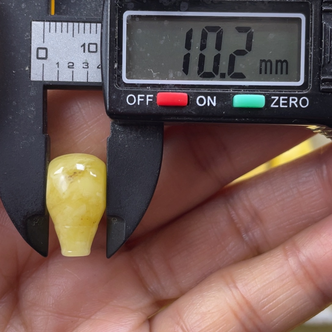 蜜蜡未镶嵌裸石11杂