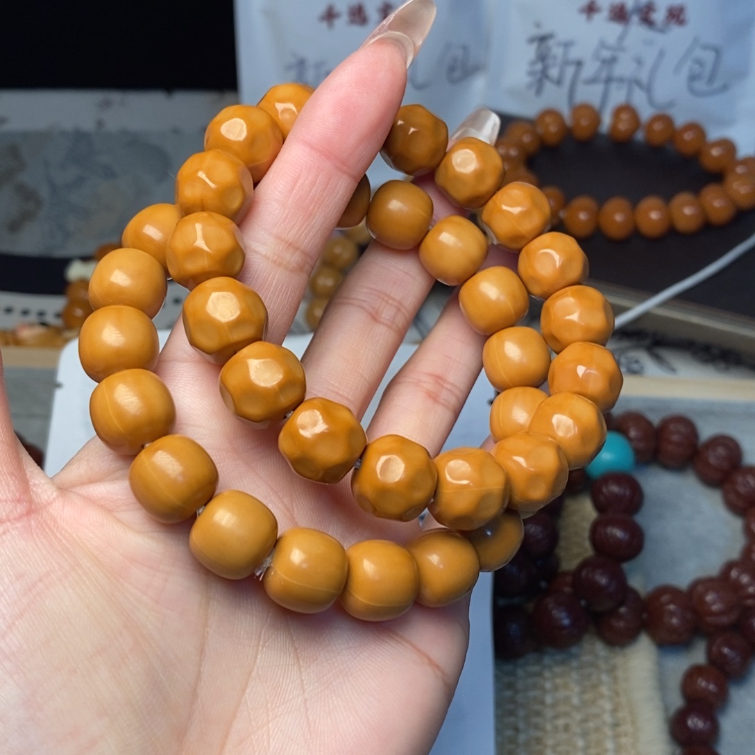 猴头核桃手串老型奶酪