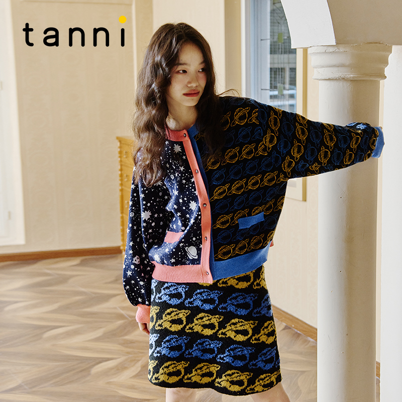 tanni秋冬复古时尚百搭可爱甜酷风灯笼袖宽松针织开衫TL31KN603A