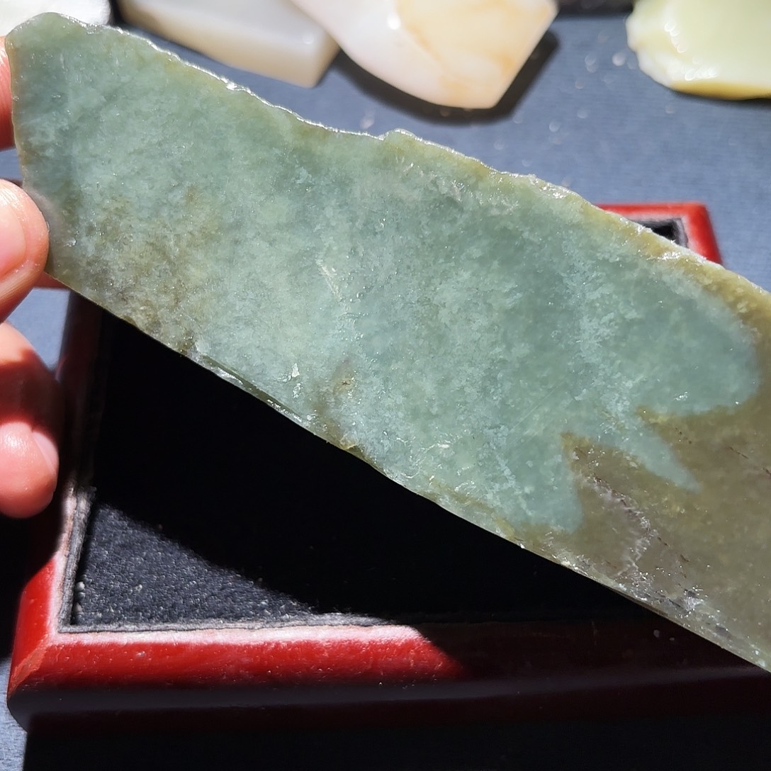 和田玉未镶嵌珠宝奇石