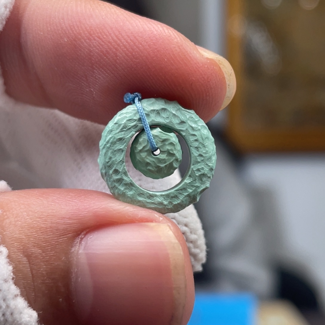 绿松石未镶嵌挂件