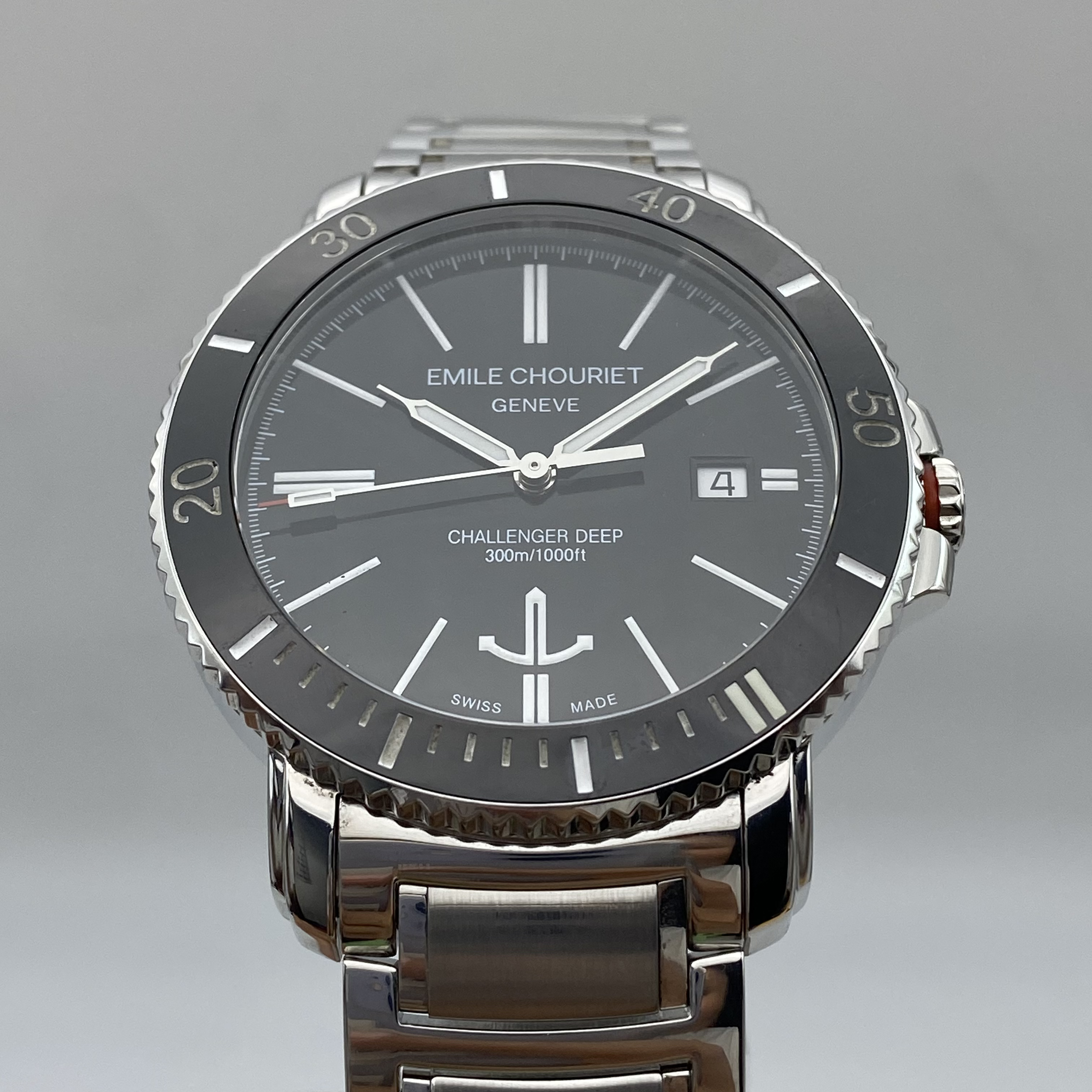 95新 EmileChouriet/艾米龙 艾米龙 挑战者系列 表径：42mm
