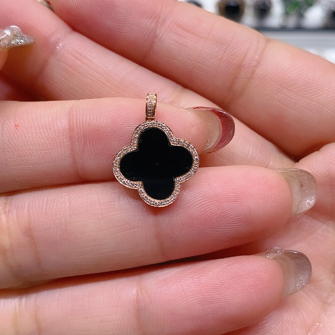 翡翠颈饰18K金镶嵌吊坠