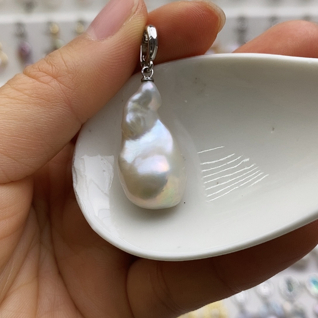 未镶嵌颈饰淡水珍珠