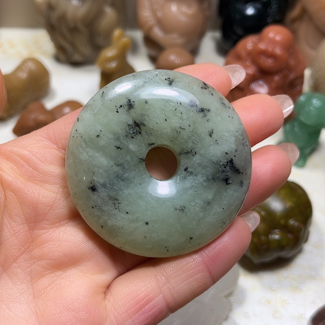 白玉菩提吊坠白玉菩提吊坠