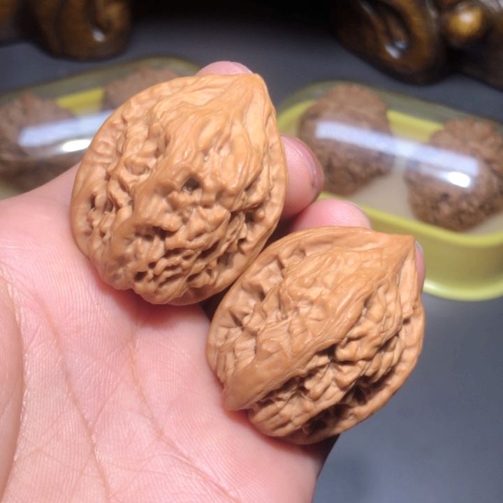 文玩核桃把件32鸡心