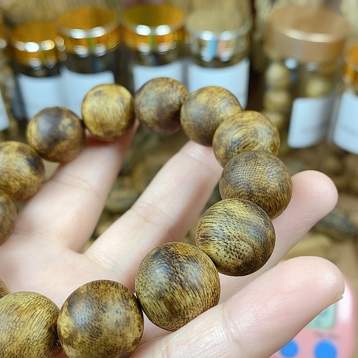 沉香沉香碎屑银*达拉干1.6