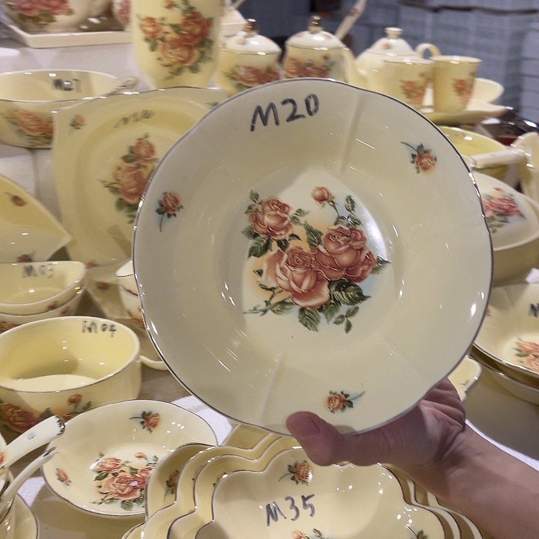 星博汇陶瓷有限公司2个