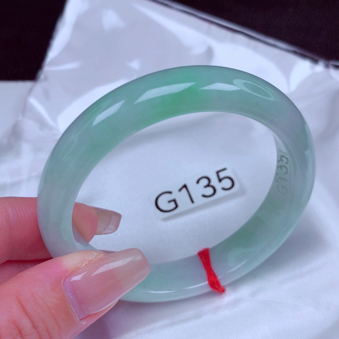 翡翠未镶嵌手镯手镯