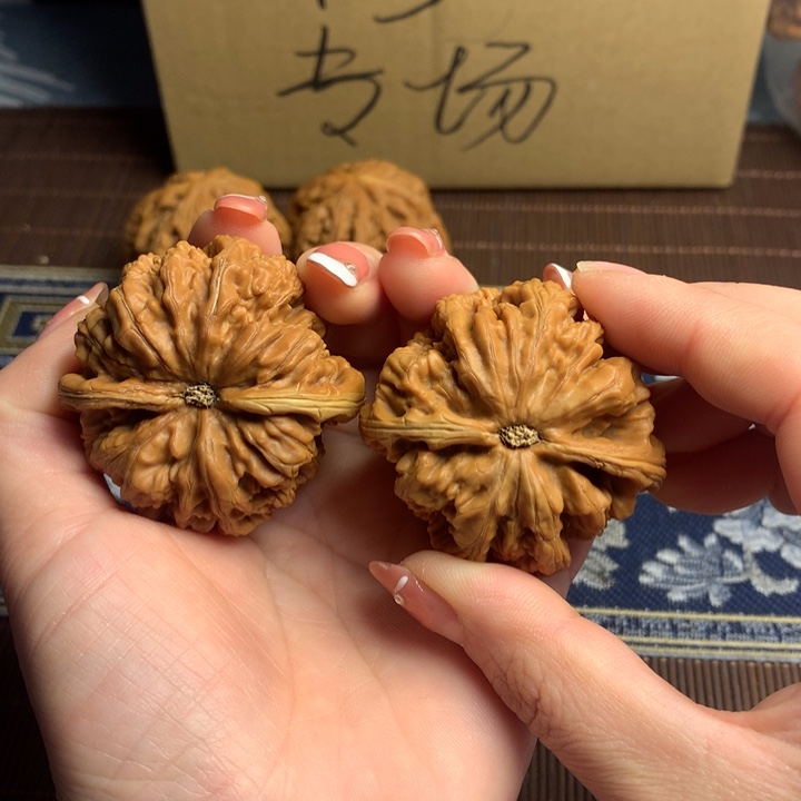 吊坠文玩核桃好***觉粗筋