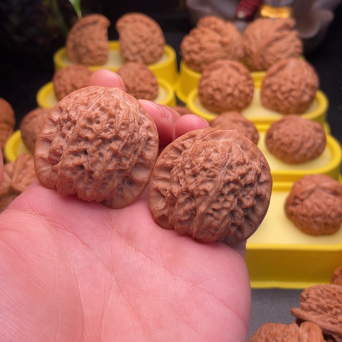 w***o文玩核桃吊坠血麒麟43