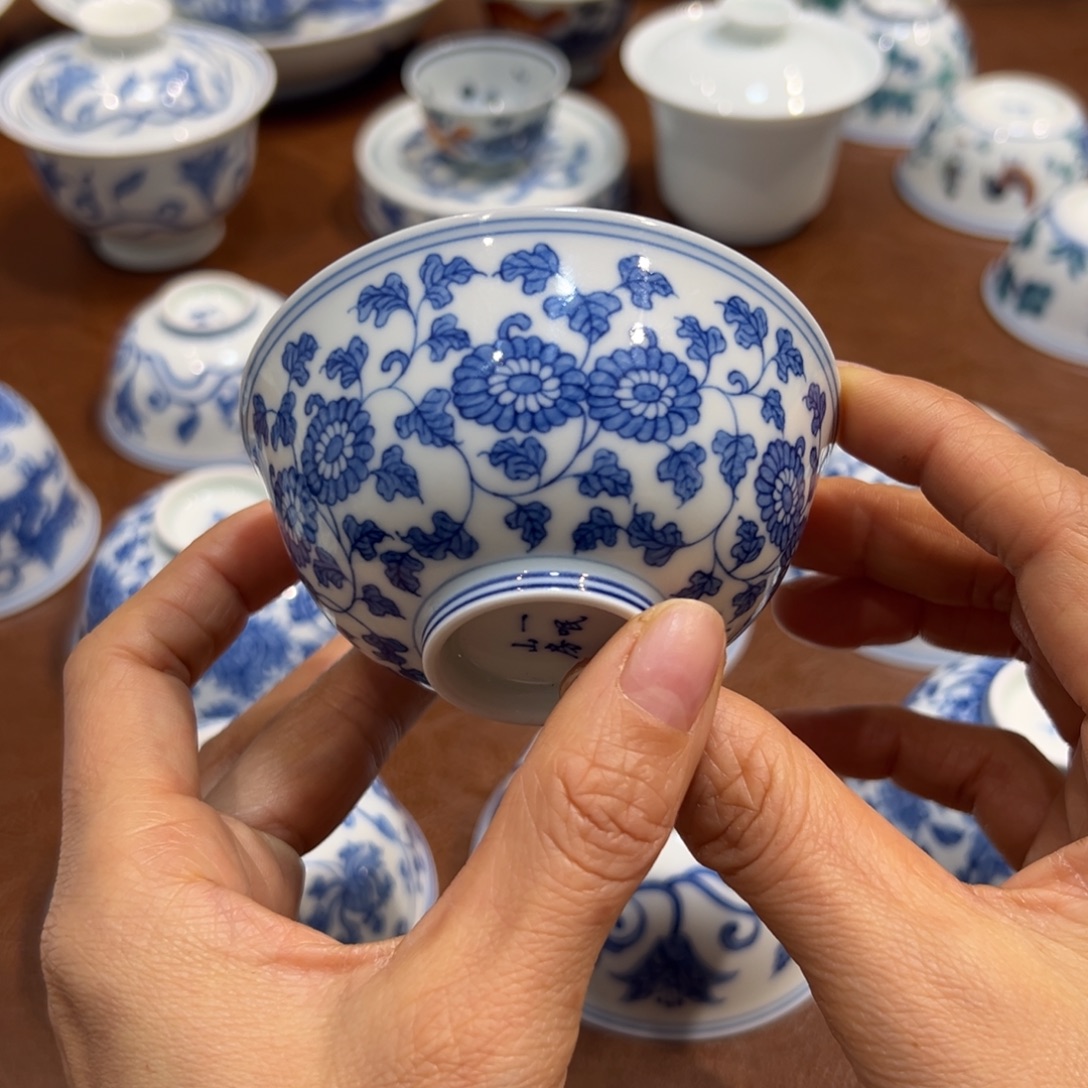 并蒂双菊纹宫碗杯100毫升