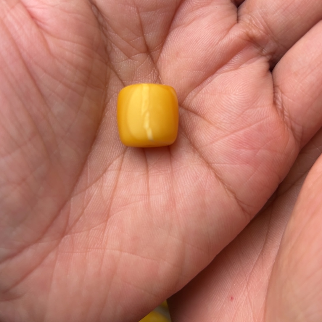 蜜蜡未镶嵌吊坠(不含链)