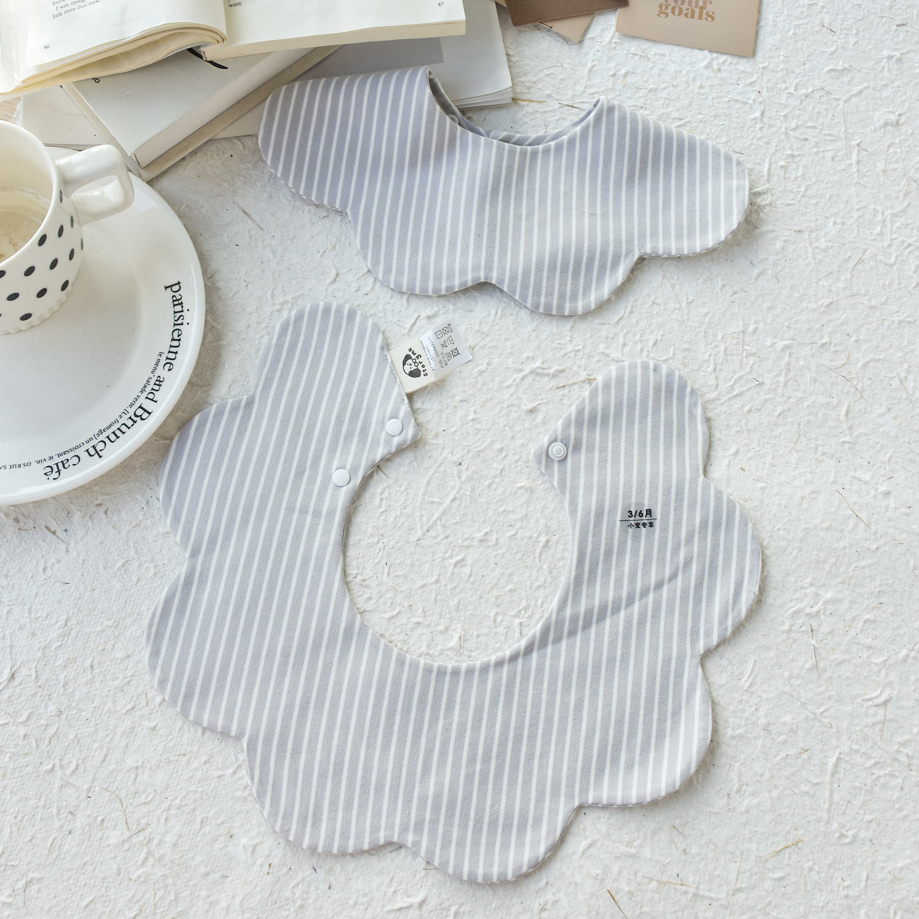 [U704]灰色白条纹(3/6月小宝专属)口水巾围兜新生儿防吐奶柔软透
