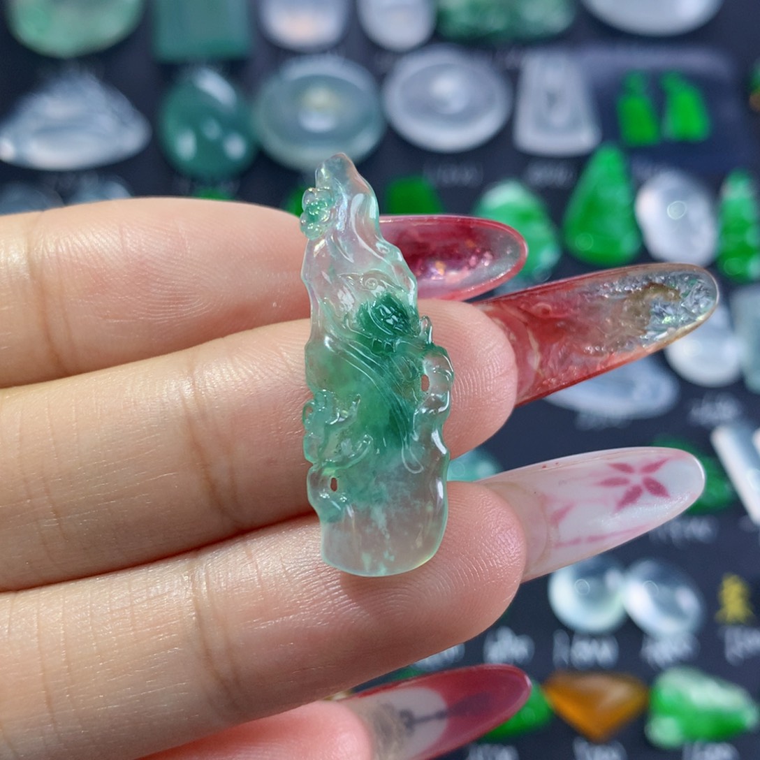 翡翠颈饰未镶嵌纯天然缅甸翡翠A货