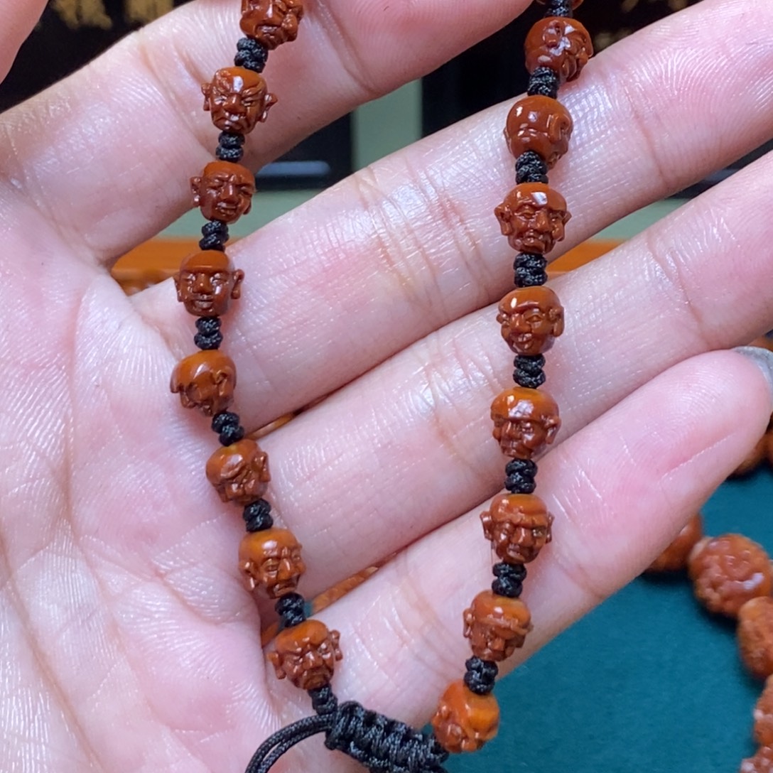 用***7橄榄核吊坠Dhd核尖