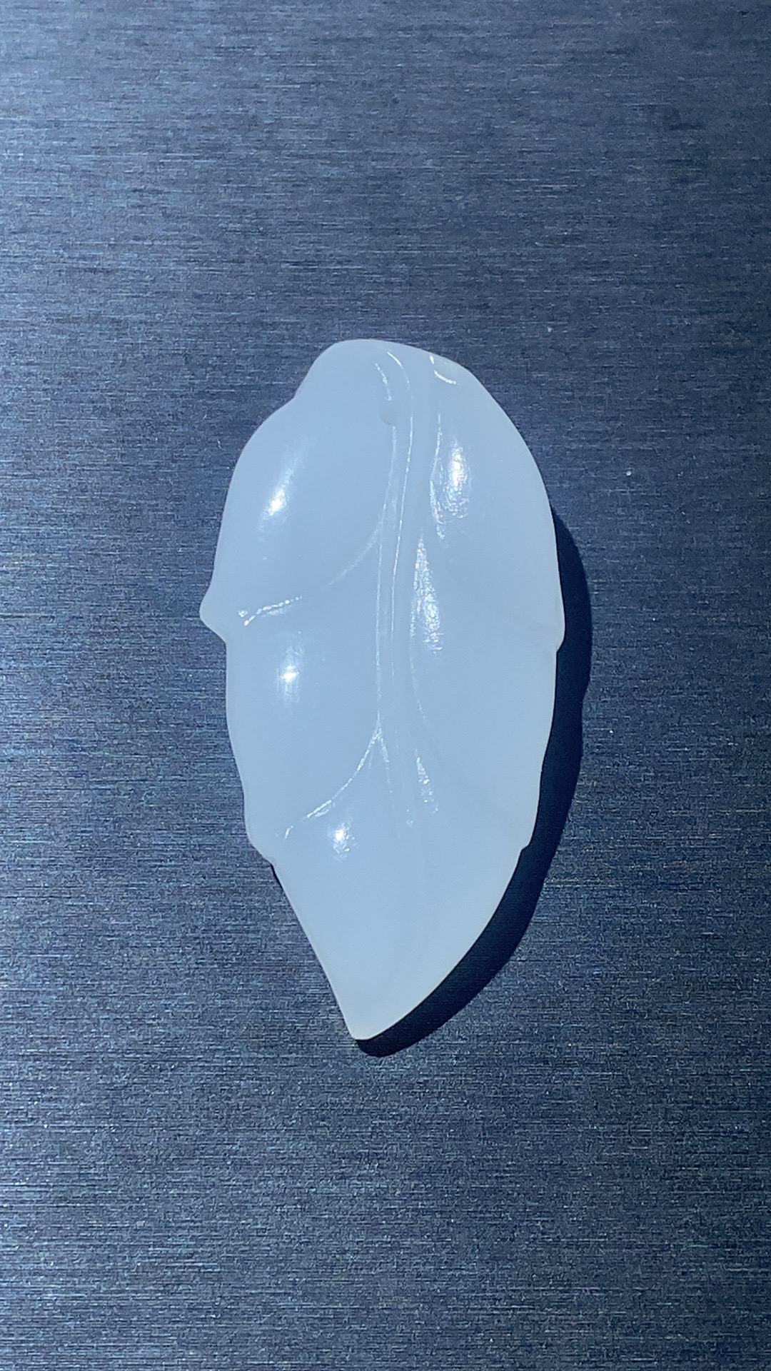 白玉金枝玉叶玉石吊坠