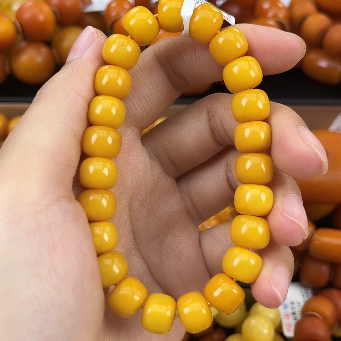 琥珀颈饰未镶嵌蜜蜡