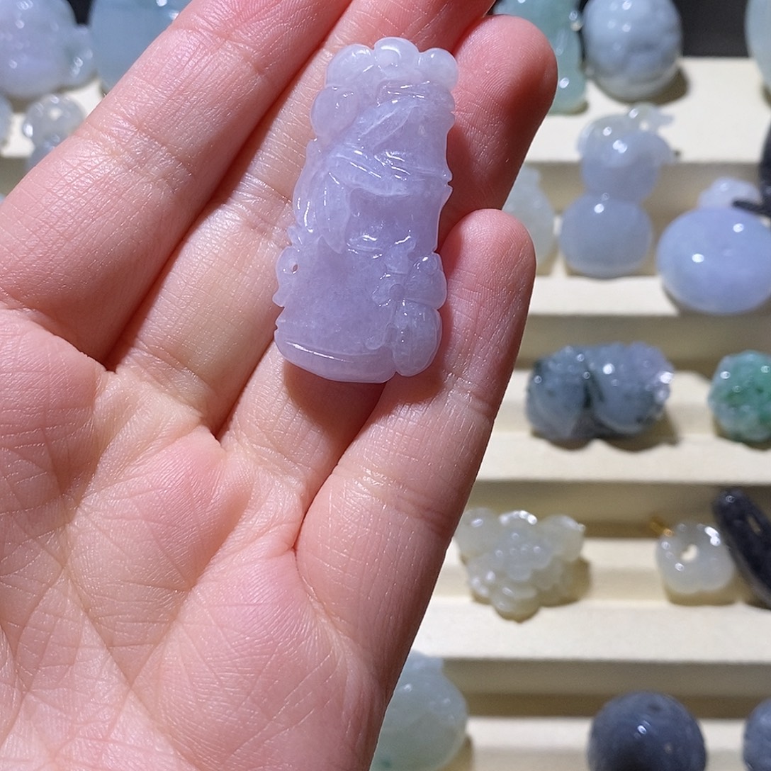 平***遂翡翠散珠未镶嵌翡翠