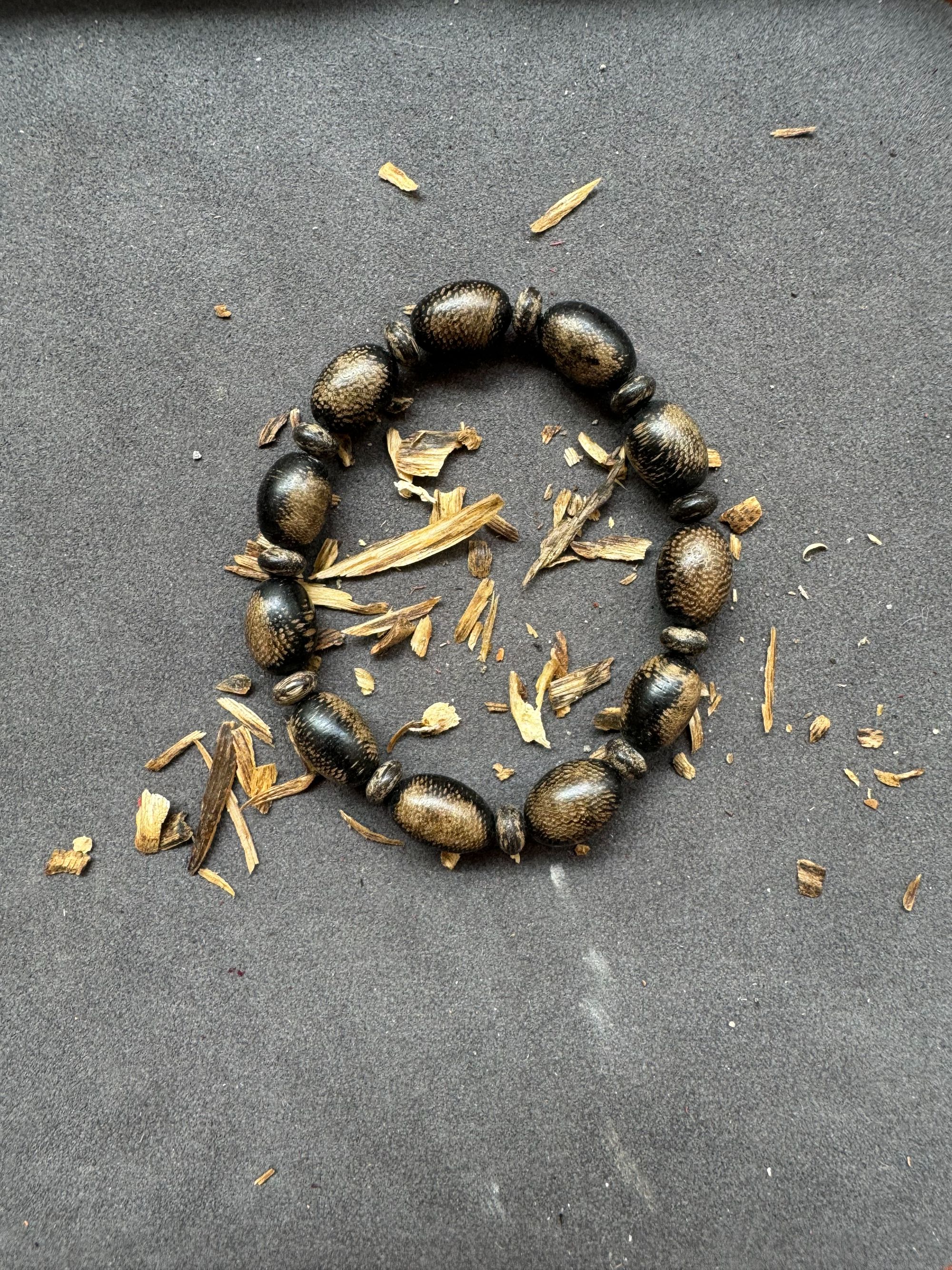 G16十三斋专属沉香木串10mm