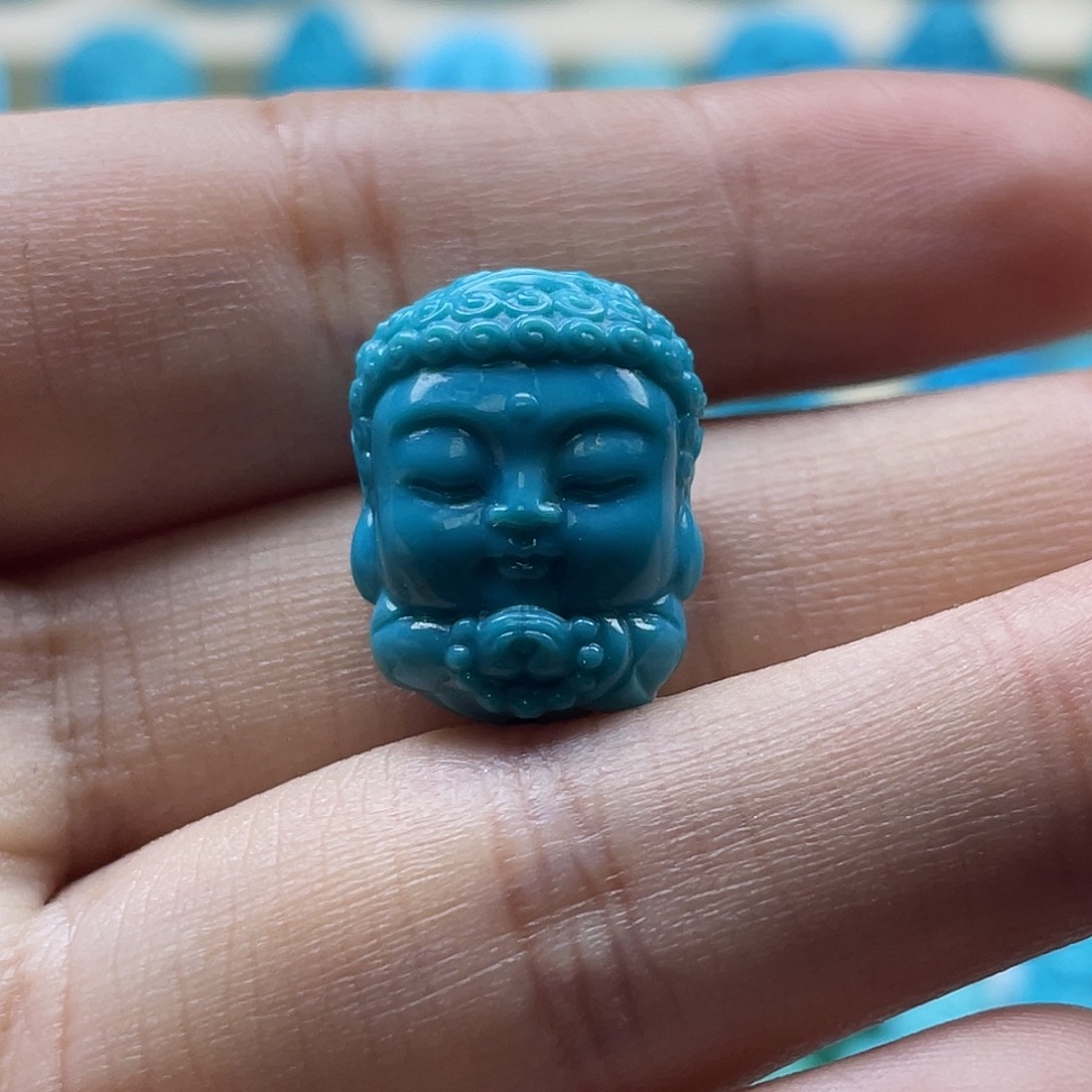 绿松石未镶嵌颈饰