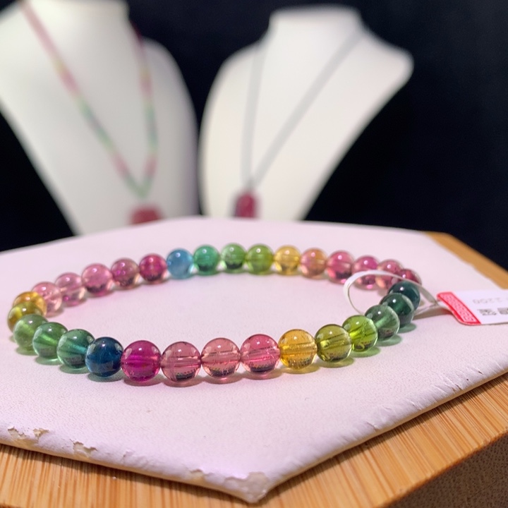 双色碧玺手链未镶嵌