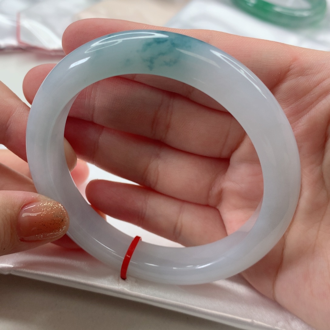 翡翠未镶嵌手镯圈口59