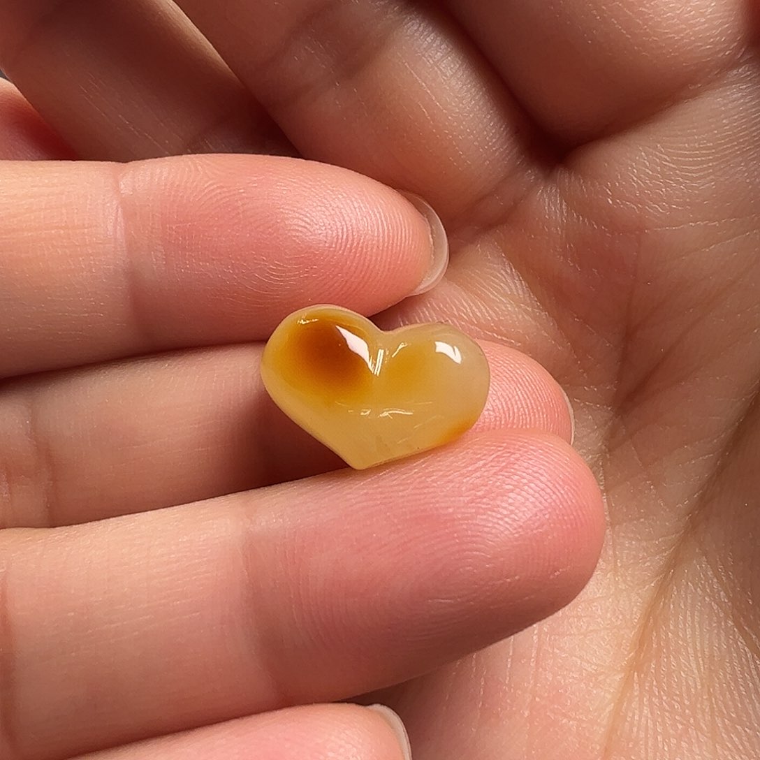 蜜蜡颈饰未镶嵌屁桃（打孔不退换）