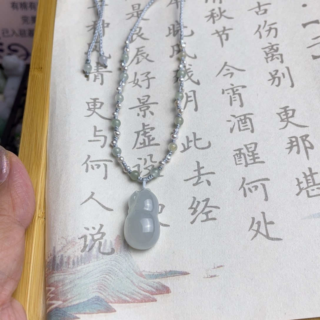 久***暖颈饰未镶嵌翡翠葫芦项链