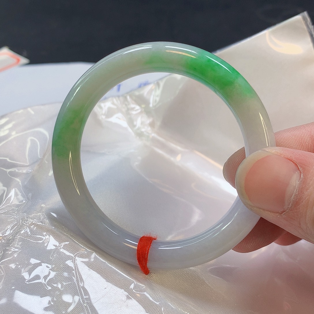 翡翠手镯未镶嵌060缅甸天然翡翠A货