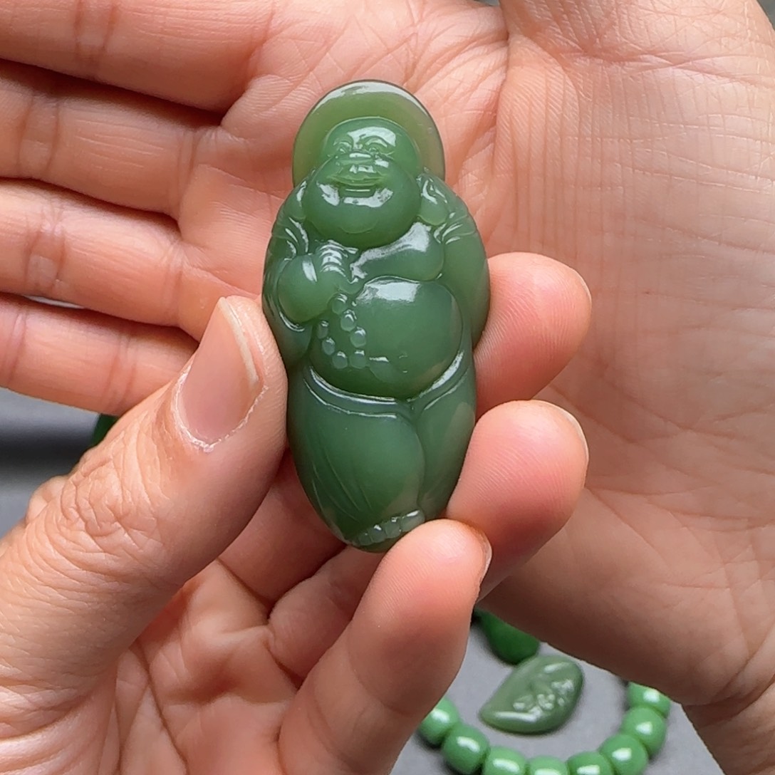 未镶嵌和田玉挂件