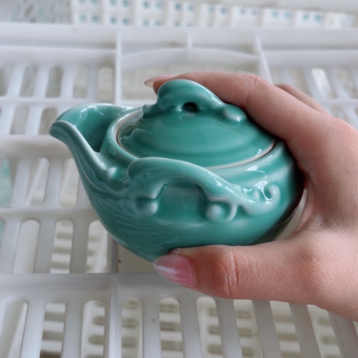 青瓷哈哈哈哈哈哈哈哈