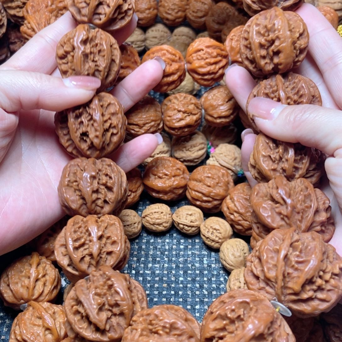 吊坠桃核霸王龙粗筋八棱手持