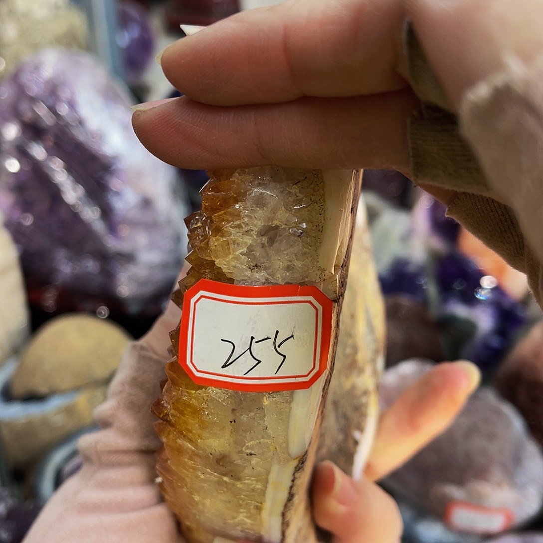 水晶随形摆件未镶嵌