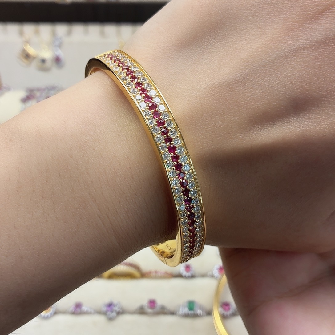 银S925镶嵌红宝石手镯