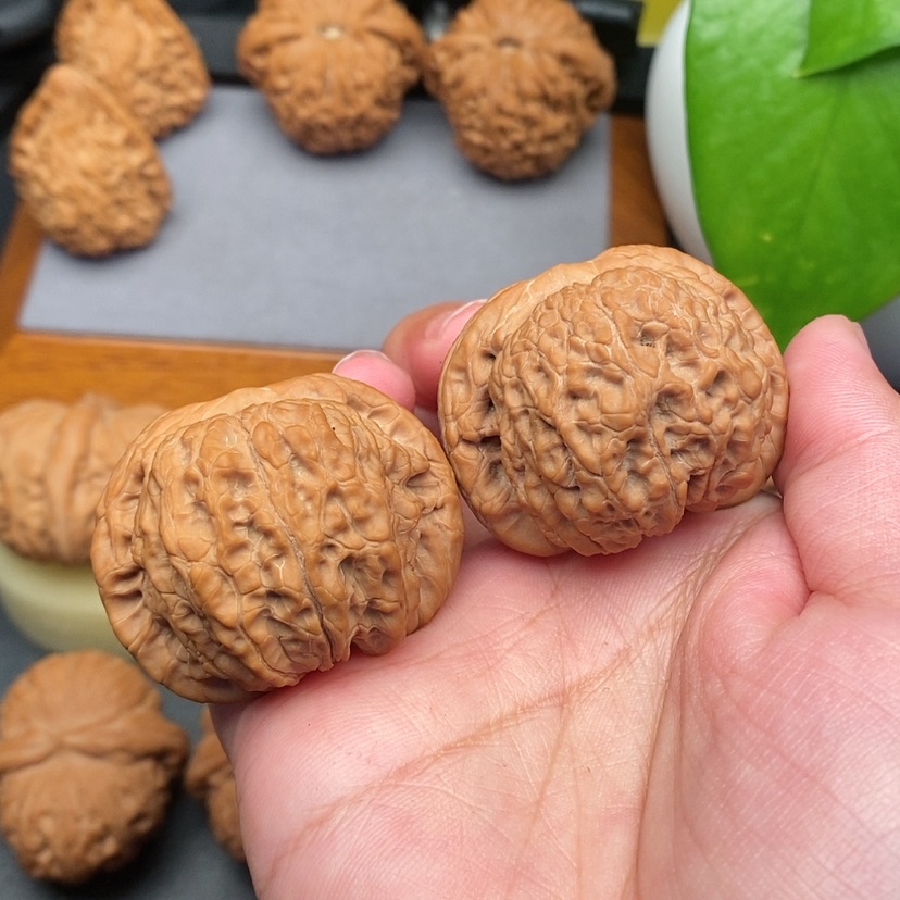 【闪购商品】文玩核桃把件血麒麟全品41