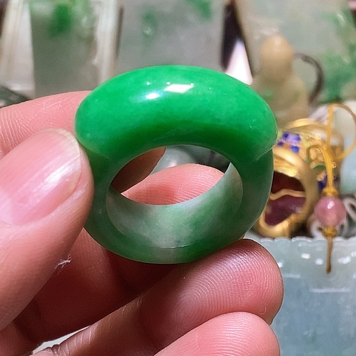 未镶嵌挂件翡翠出****?翡翠1