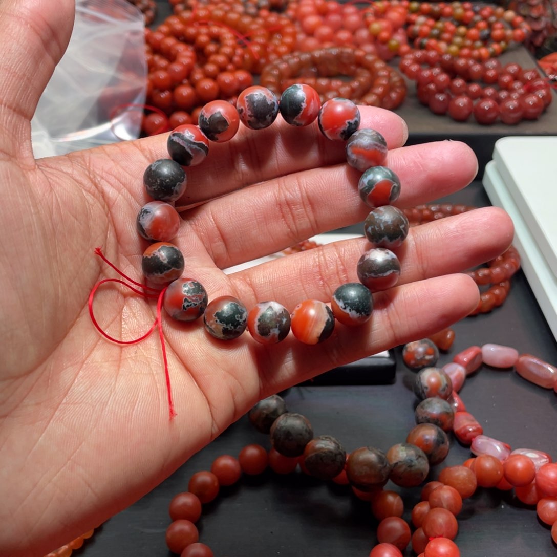南红玛瑙手链未镶嵌