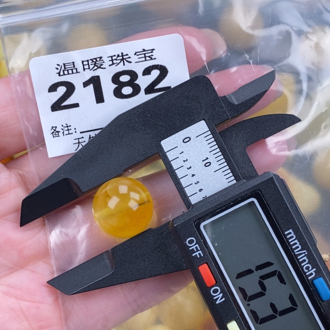 琥珀未镶嵌珠宝奇石裸石