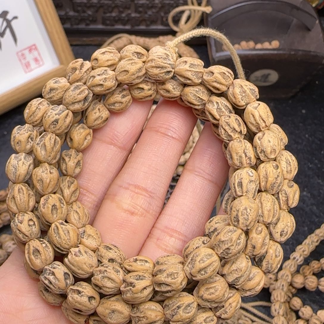 柏香籽/百香籽吊坠～