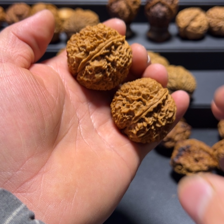 把件文玩核桃B龙纹绣球39mm