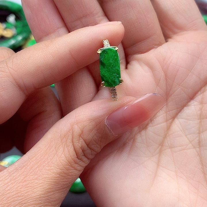 翡翠颈饰银S925镶嵌翡翠