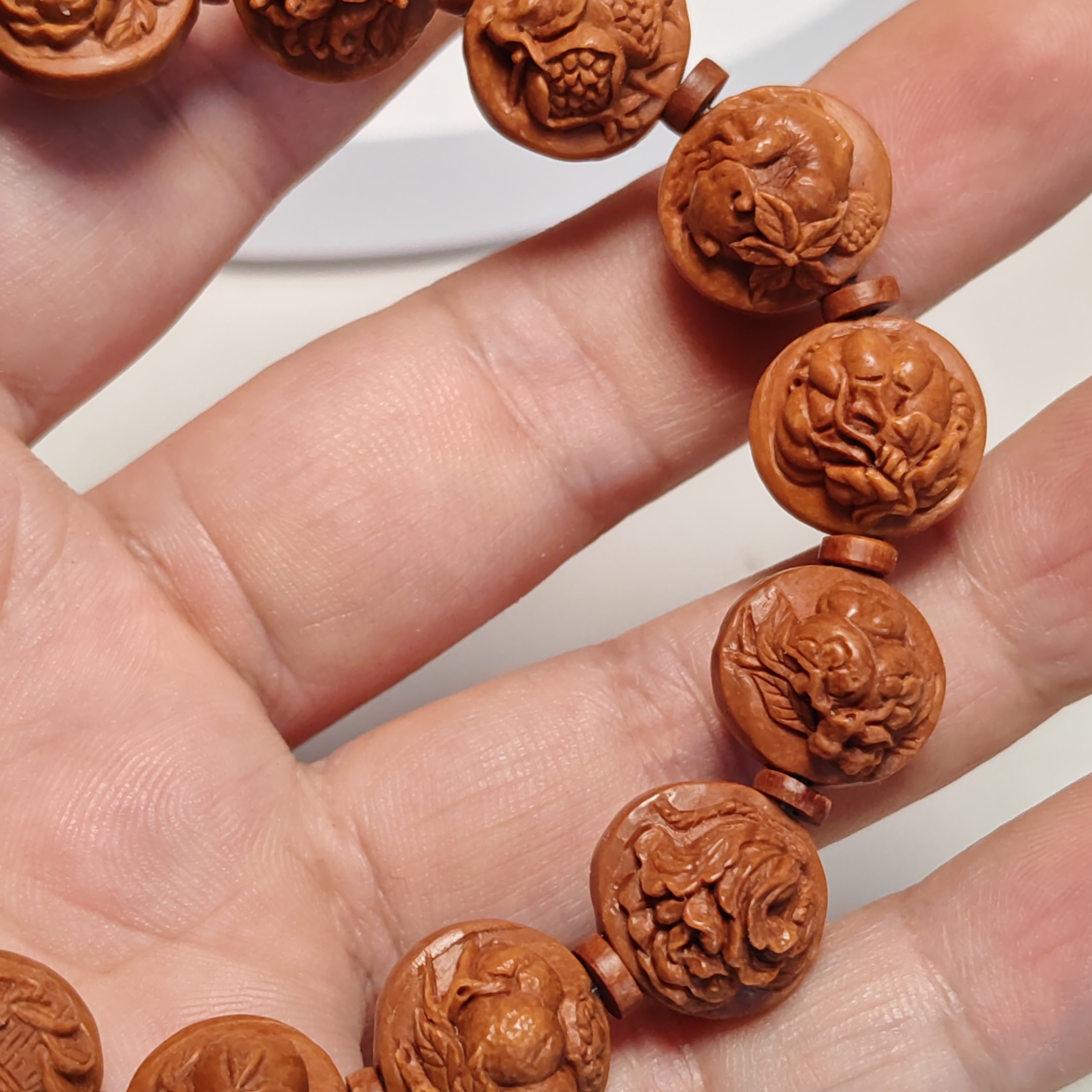 野生龙纹小核桃手工雕刻吉祥多宝文玩手串