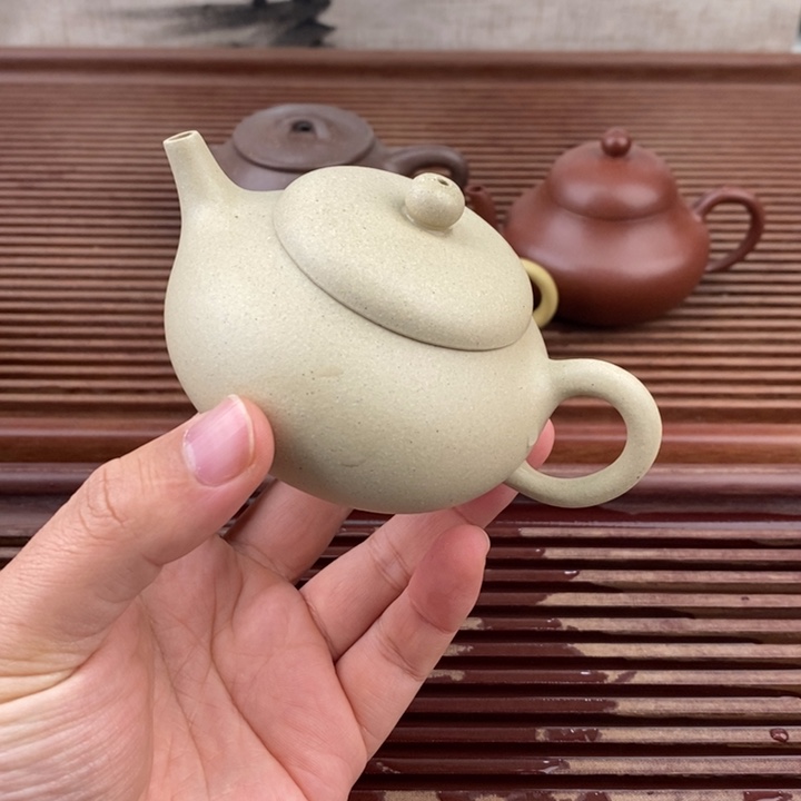 紫砂茶壶150cc本绿扁玉