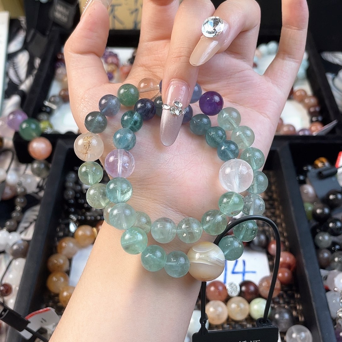 水晶手串未镶嵌魔鬼绿萤石